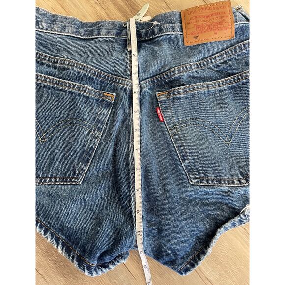 Pre-loved Levi's women‎ premium 501 original shorts W26" - Picture 8 of 9